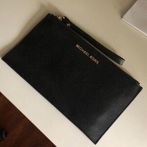 Michael Kors wrislet